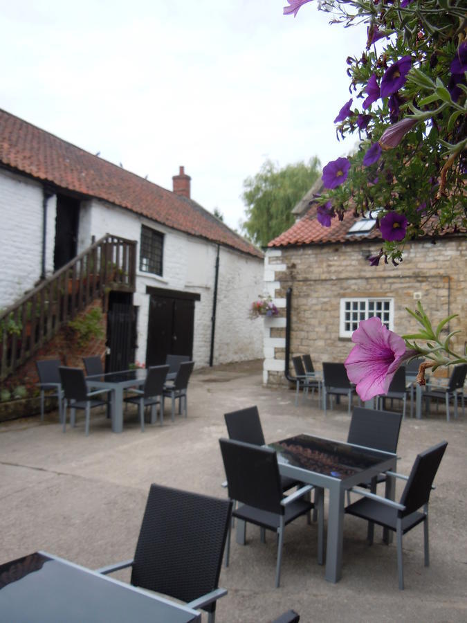The New Inn Thornton Dale Exterior foto